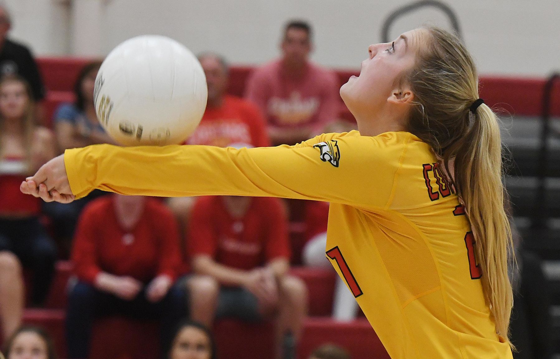 090419-s-volleyball 23.JPG